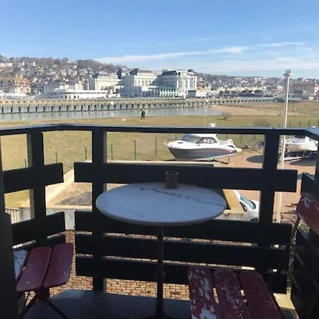 Apartment Marina *